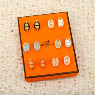 [Hermes pig nose oil drip earrings] Thick gold electroplating This earring is one of the