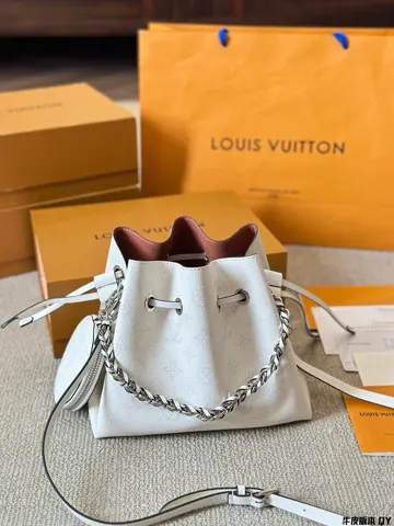 Louis Vuitton Bella