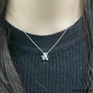 Van Cleef & Arpels Mini Polished Gold Clover Necklace