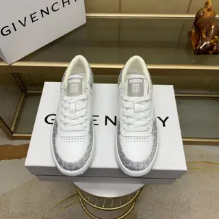 Givenchy men’s low-top jogging sneakers