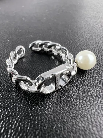 Dior pearl ring