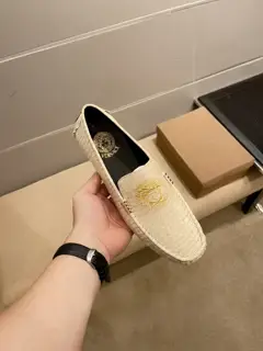 Versace Imported first-layer soft cowhide upper + brand embroidery on the upper