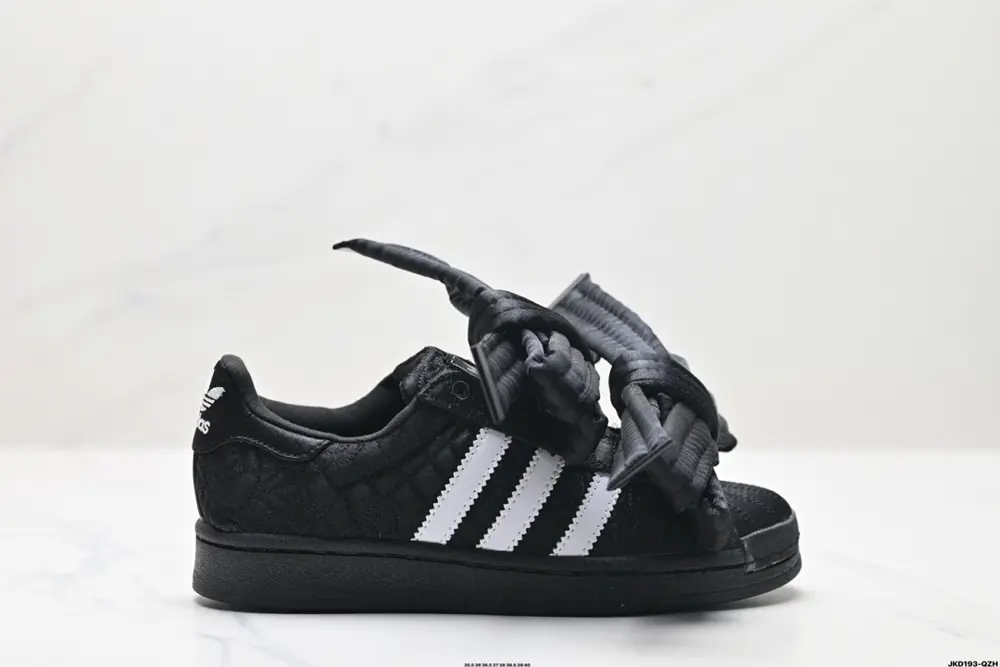 Adidas Caroline Hu x Adidas originals Superstar W trendy JR7978