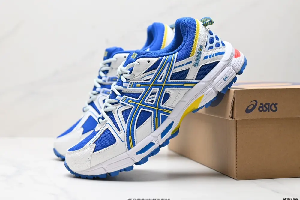 Asics Gel-Kahana 8 Asics classic outdoor running shoes. Functional and outdoor styles are 1013A137-400