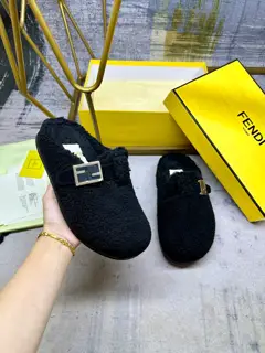Fendi flat half-covered slippers with FF decorative buckle