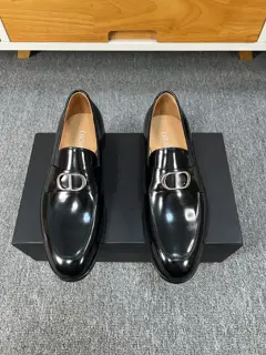 Dior men’s leather shoes