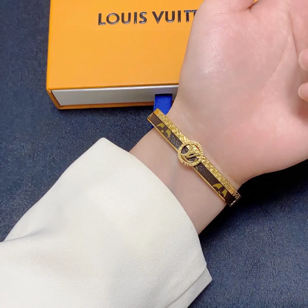 Louis Vuitton Unisex bracelet