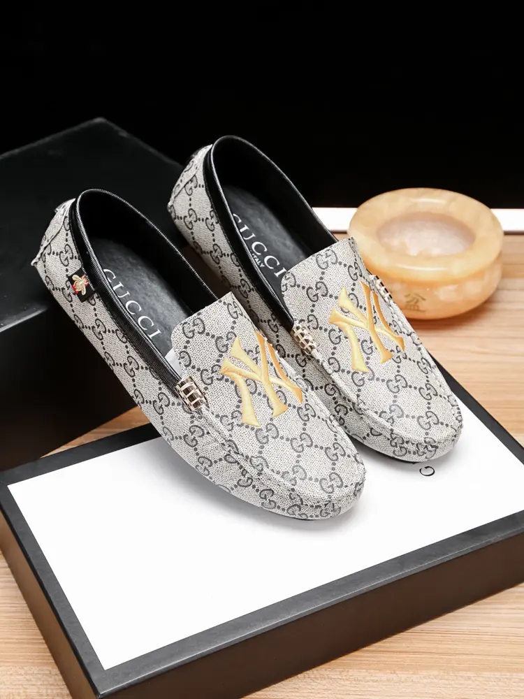 GUCCI loafers with original cowhide upper