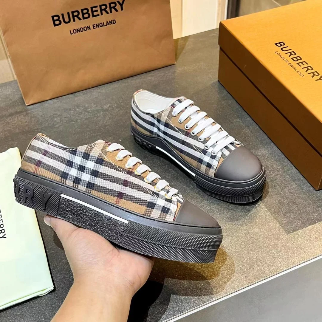 BURBERRY Retro plaid cotton sneakers