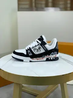 Louis Vuitton classic high-top trendy shoes
