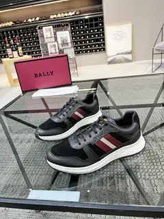 BALLY casual sports shoes series are coming to the counter at the same time
