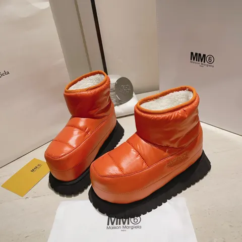 Maison Margiela MM6 thick-soled bread snow boots