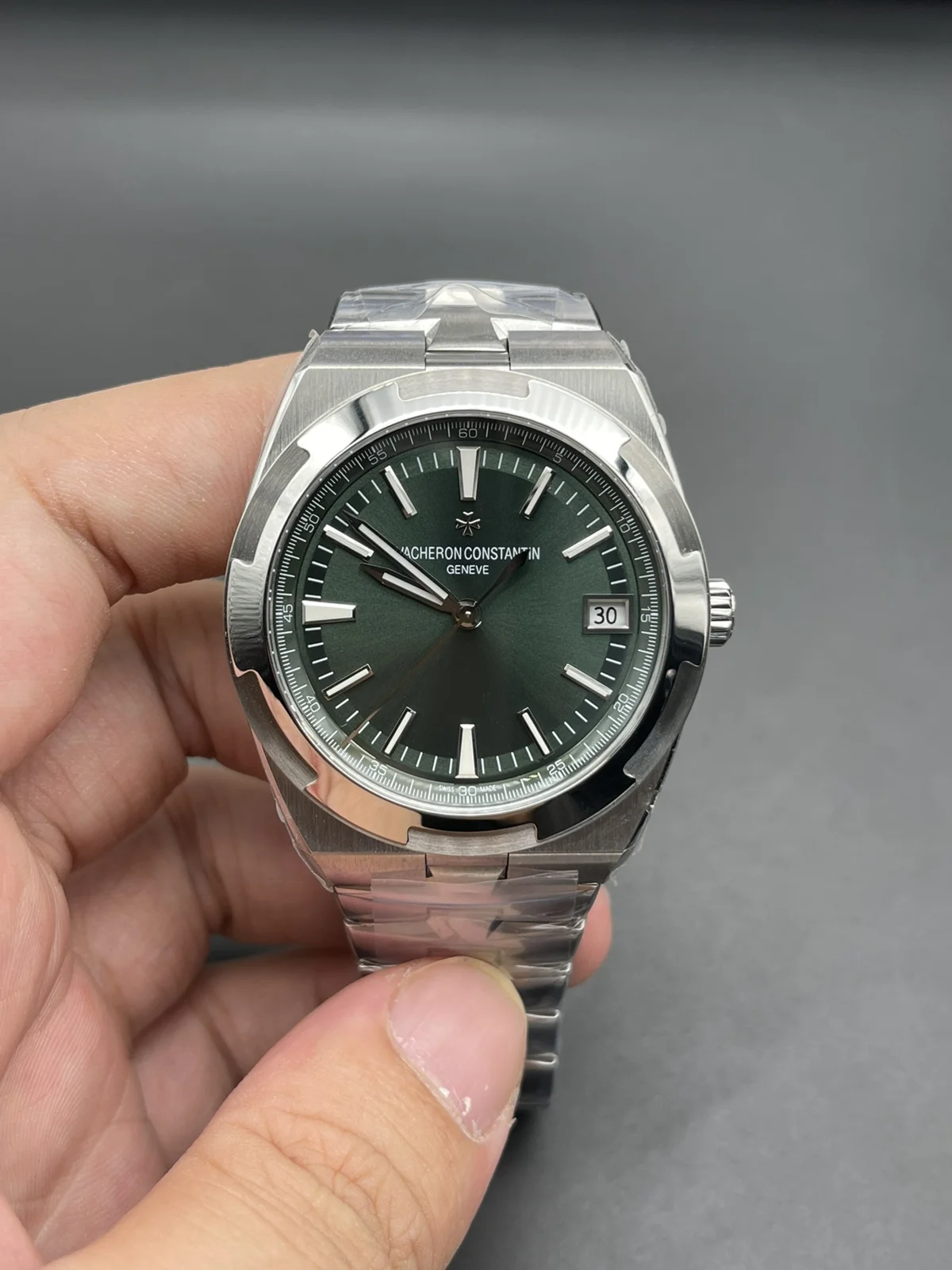 Vacheron Constantin Overseas