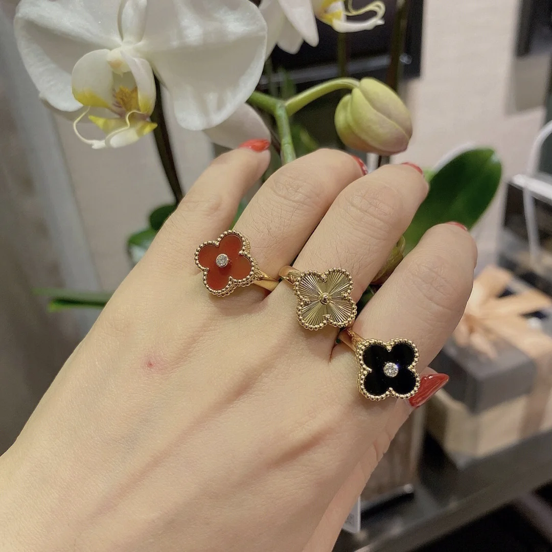 Van Cleef & Arpels Malachite Red
