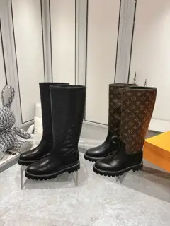 Louis Vuitton new model on the catwalk