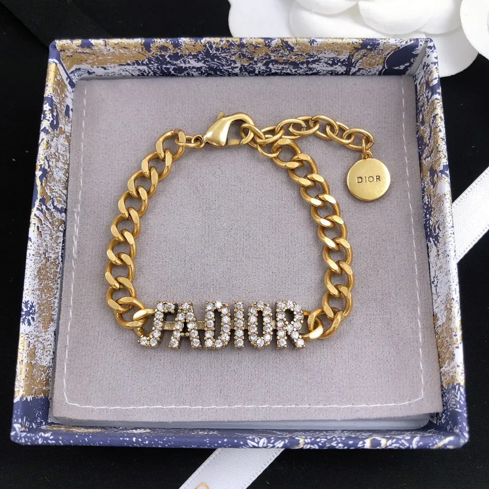 DIOR new Dior star CD pearl bracelet