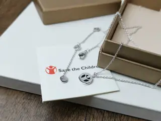Bvlgari 10th Anniversary Charity Edition Black Onyx Necklace [Rose] Inlaid with black onyx