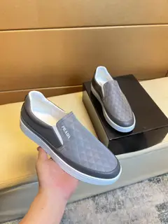 Prada sneakers. Casual loafers original silk open-edge pearl leather material Sheep lining