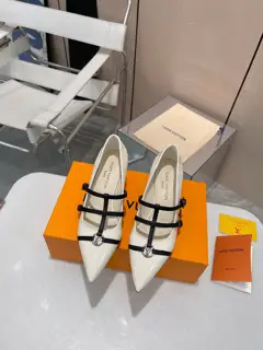 Louis Vuitton slingback shoes