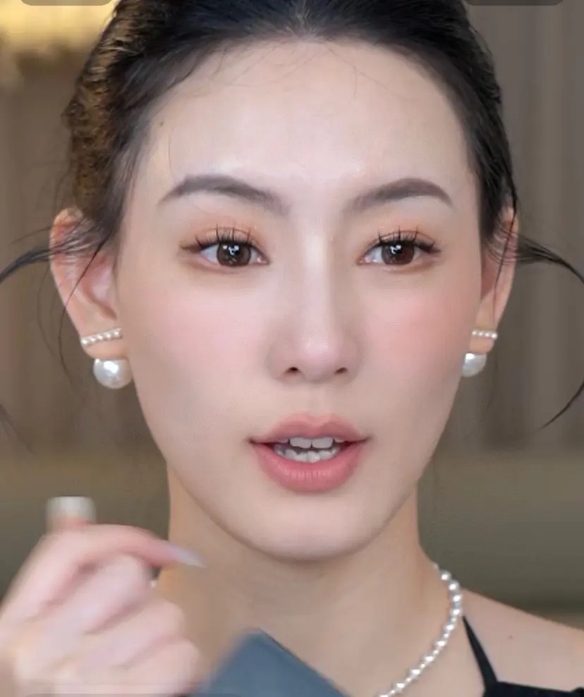 Celine pearl earrings
