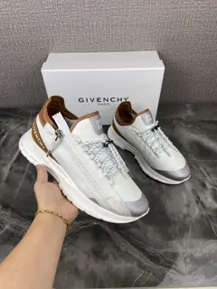 Givenchy Spectre low-top sneaker with 4G LOGO zipper on the side