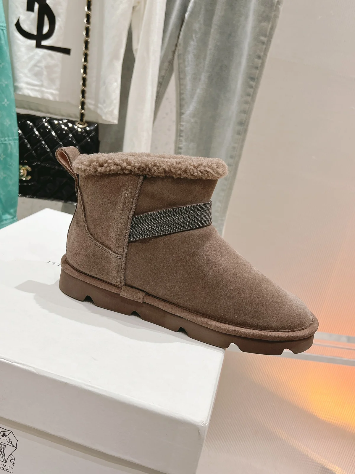 Brunello Cucinelli sheep curly snow boots The latest foreign trade hot-selling model