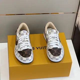 Louis Vuitton x Nike joint model