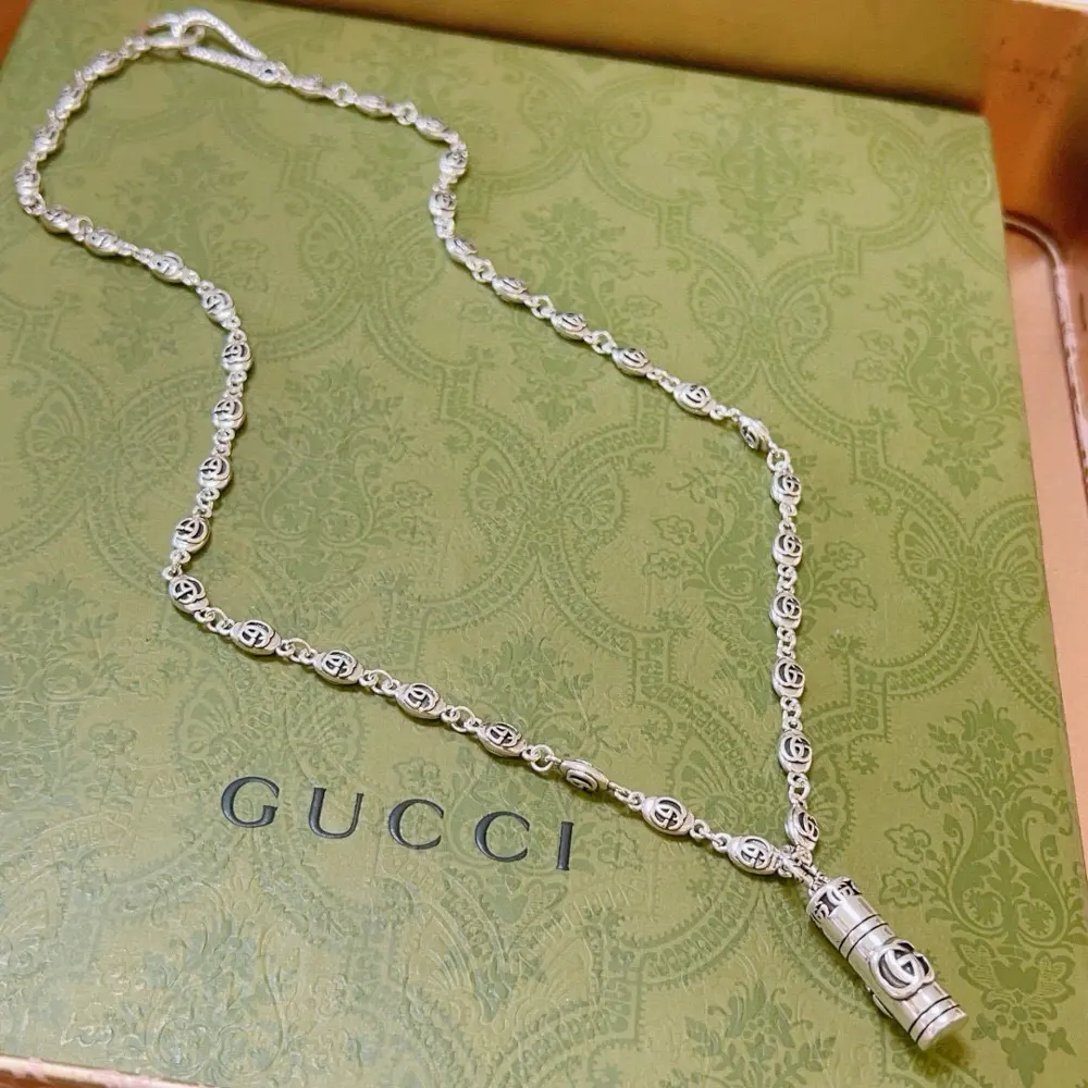 GucciThe latest Gucci necklace with a higher grade chain