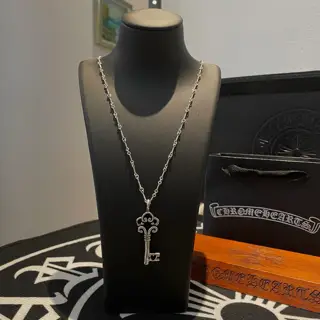 Chrome Hearts Classic Vintage Pearl Necklace Cross Sword Pendant