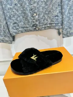 Louis Vuitton fur shoes