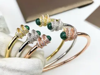 PIAGET elastic gemstone bracelet