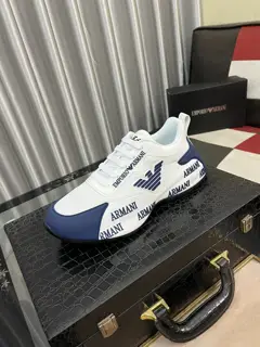 Armani casual sports shoes Fashionable and versatile