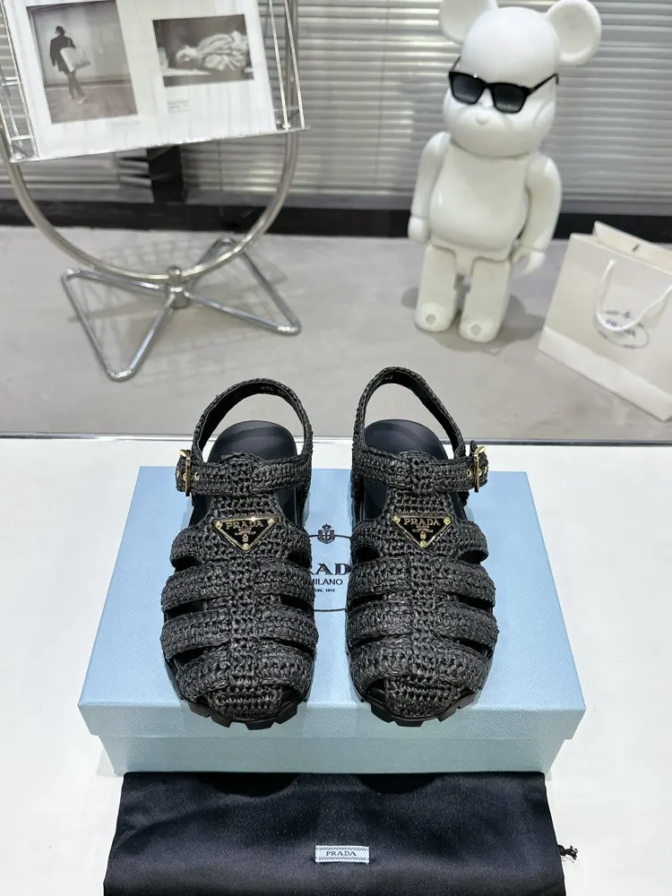 Prada Pig Cage Shoes Sawtooth Roman Braided Thick-soled Rubber Sandals Retro