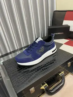 Armani new casual shoes are on sale. Upper cowhide + leather lining
