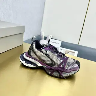 Spring/Summer BALENCIAGA Parisian dad shoes Latest models