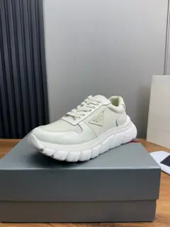 Prada casual sports shoes imported original cowhide stitching imported mesh