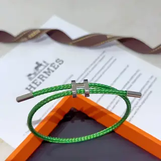 Hermès bracelet is a real test of the craftsmanship of the craftsman. To ensure that the