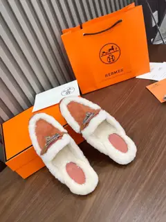 Hermes Upper: Hermers original sheepskin Shoes