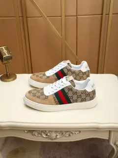 GUCCI new men’s leather shoes Sale at the counter Upper Italian imported cowhide