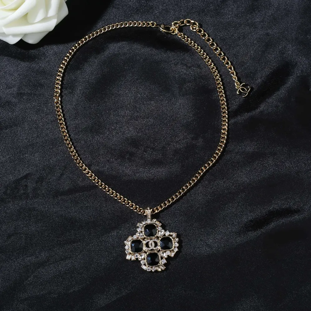 Chanel Double C clavicle necklace