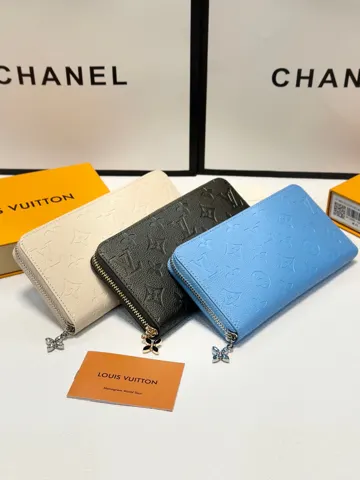 Louis Vuitton Wallet M12680