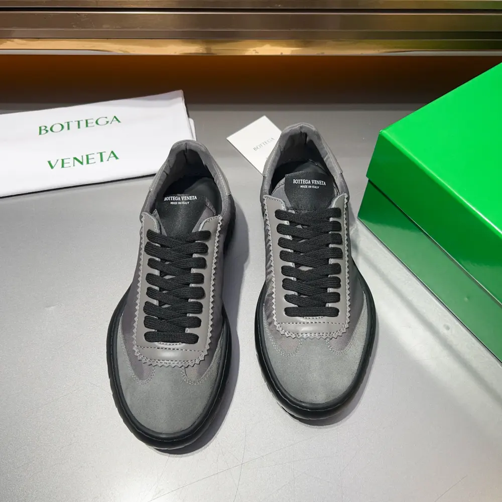 BOTTEGA VENETA fashion classic
