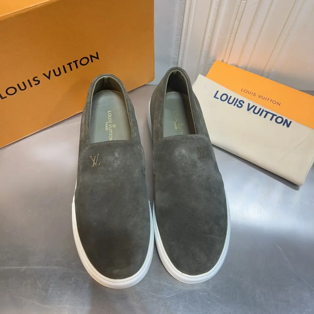 Louis Vuitton casual fashion men’s shoes