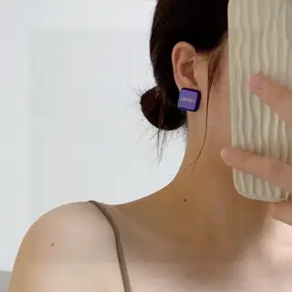 Chanel cute fresh purple square earrings