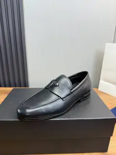 Prada men’s business casual leather shoes