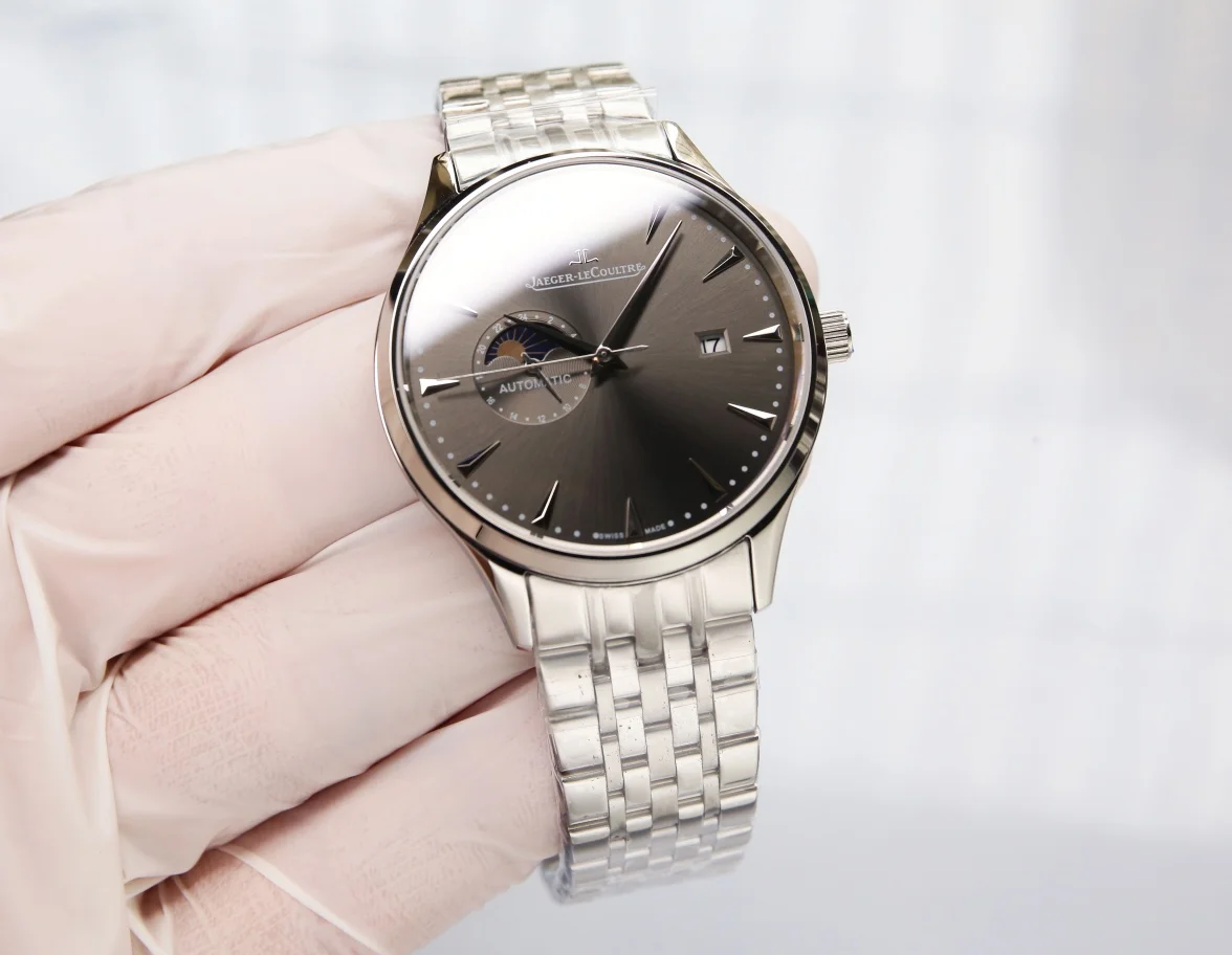 Jaeger-LeCoultre Master