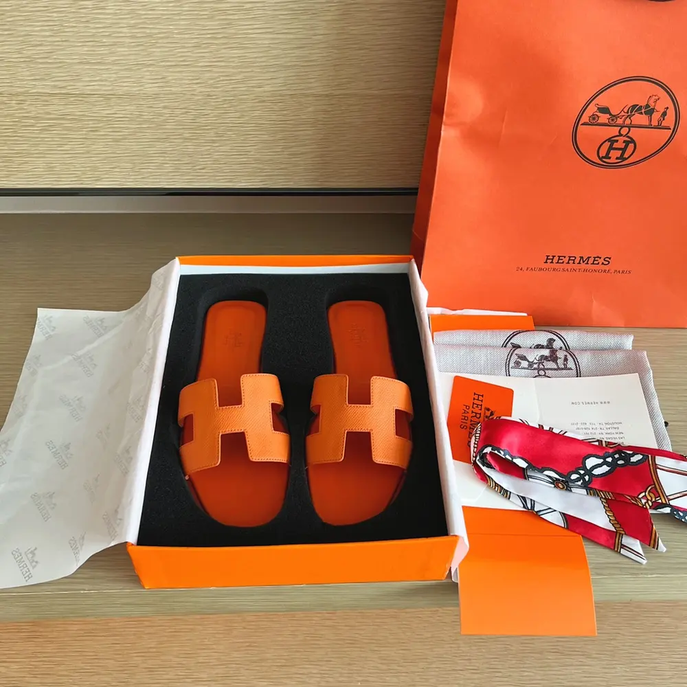 Hermès slippers