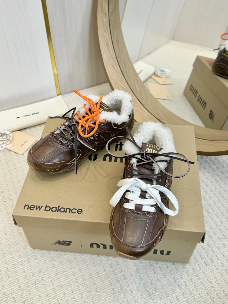 Miu Miu Miu + New Balance co-branded model new model Forrest Gump shoes German training