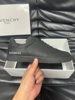 Givenchy casual sneakers