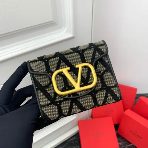 Valentino Wallet